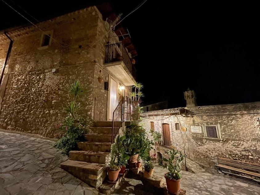 B&B Dhafna Civita Exterior photo